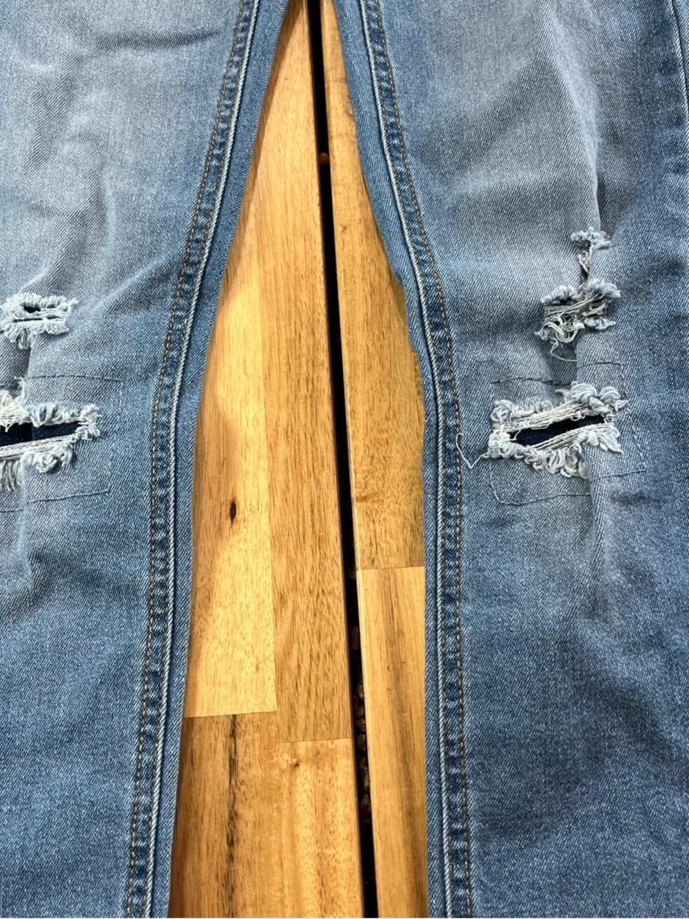 Levi’s 510 Skinny Jeans Youth 12 Distressed Light Wash Stretch Denim - Picture 2 of 9